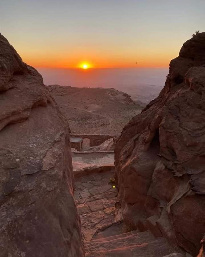 Bedouin Nature Travels Вади Муса Екстериор снимка